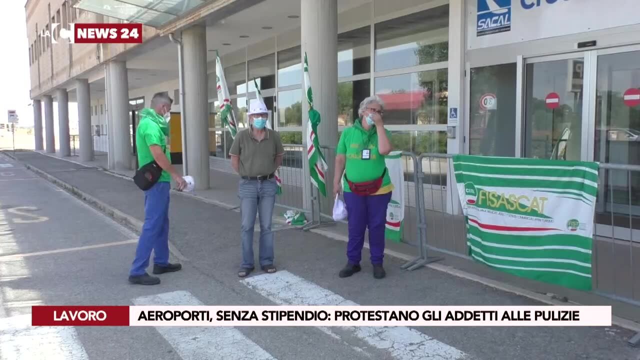 Aeroporti, senza stipendio, protestano gli addetti alle pulizie