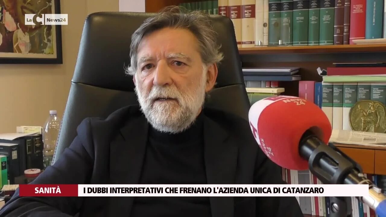 I dubbi interpretativi che frenano l'Azienda Unica di Catanzaro