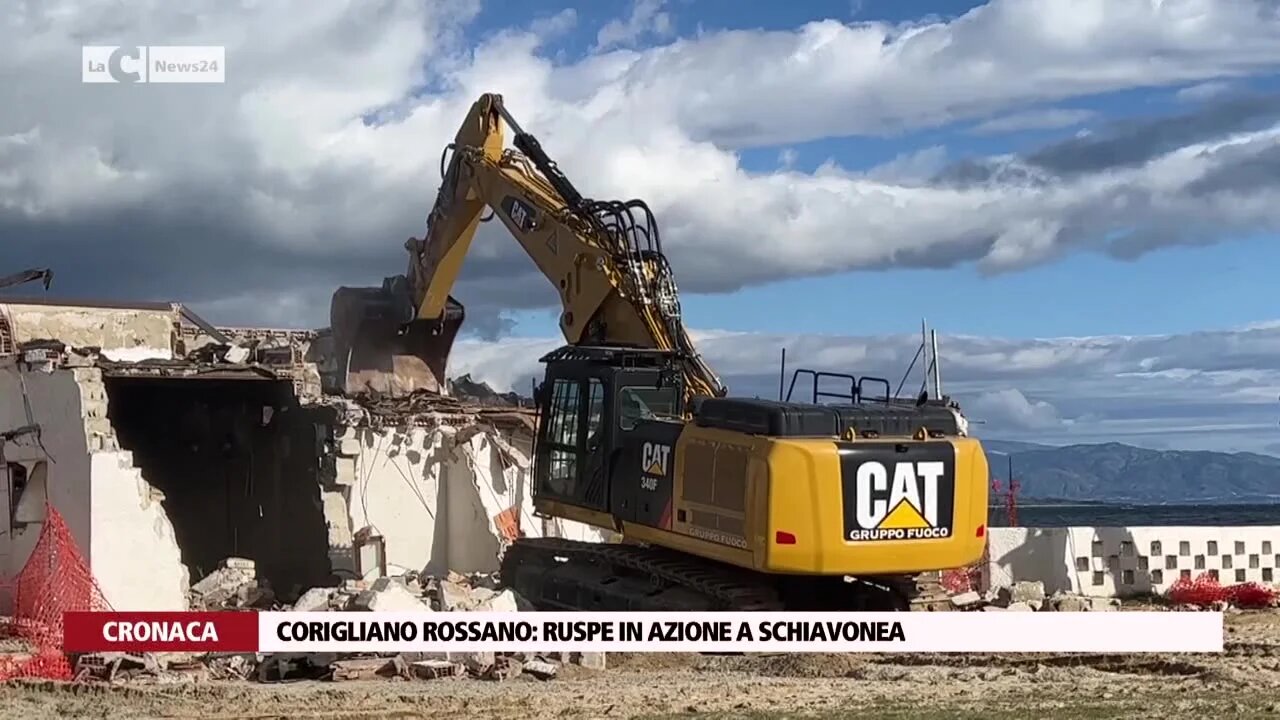 Corigliano Rossano: ruspe in azione a Schiavonea