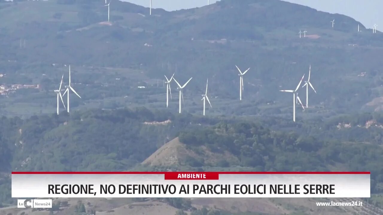Stop alle pale eoliche nel Parco delle Serre, la Regione dice No: «Progetto diverso da quello presentato»