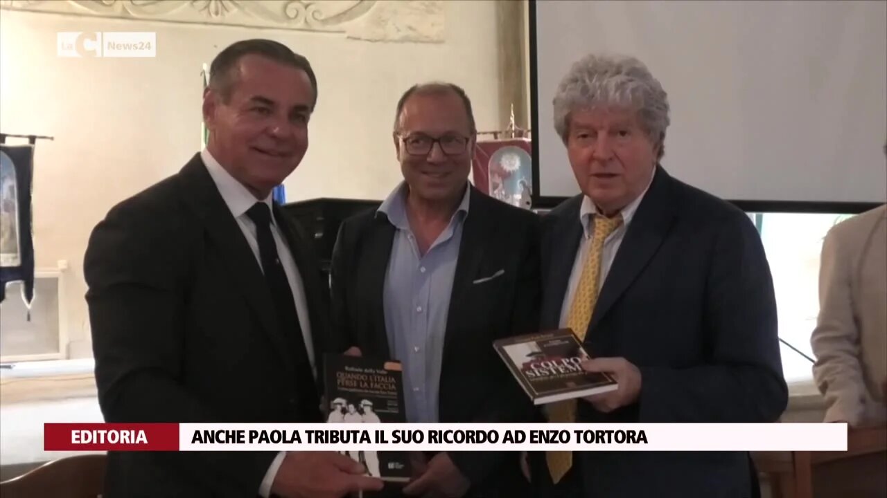 Anche Paola tributa il suo ricordo ad Enzo Tortora