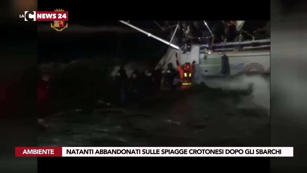 Natanti abbandonati sulle spiagge Crotonesi dopo gli sbarchi