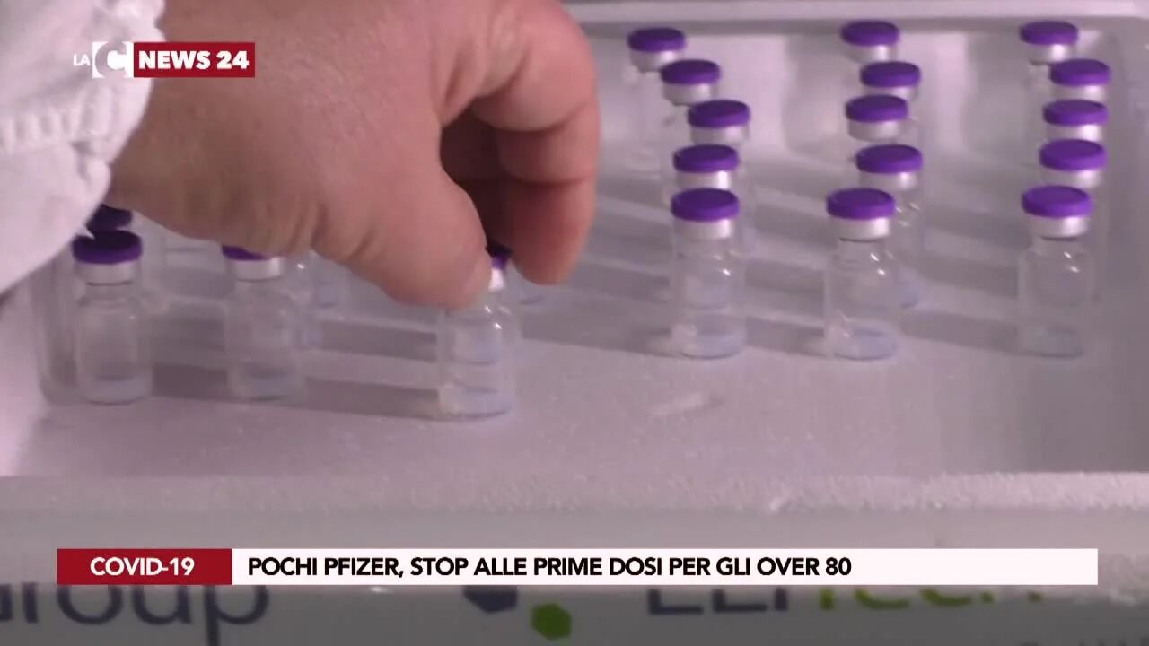 Pochi Pfizer, stop alle prime dosi per gli over 80