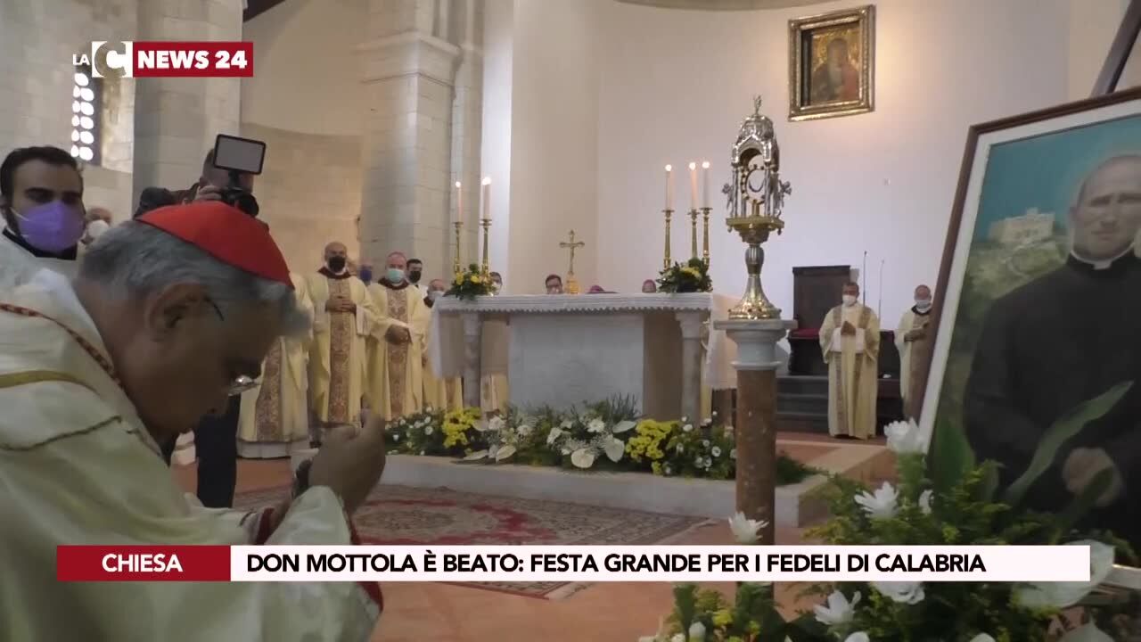 Don Mottola è beato: festa grande per i fedeli di Calabria