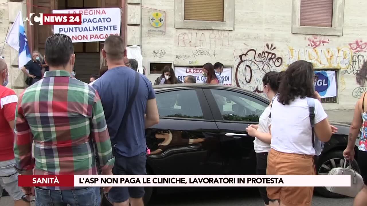L'Asp non paga le cliniche, lavoratori in protesta