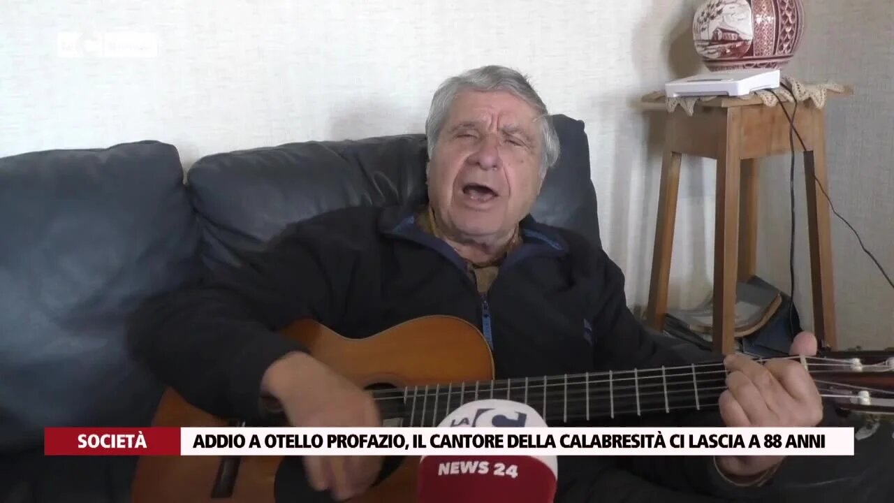 Addio a Otello Profazio, il cantore della calabresità ci lascia a 88 anni