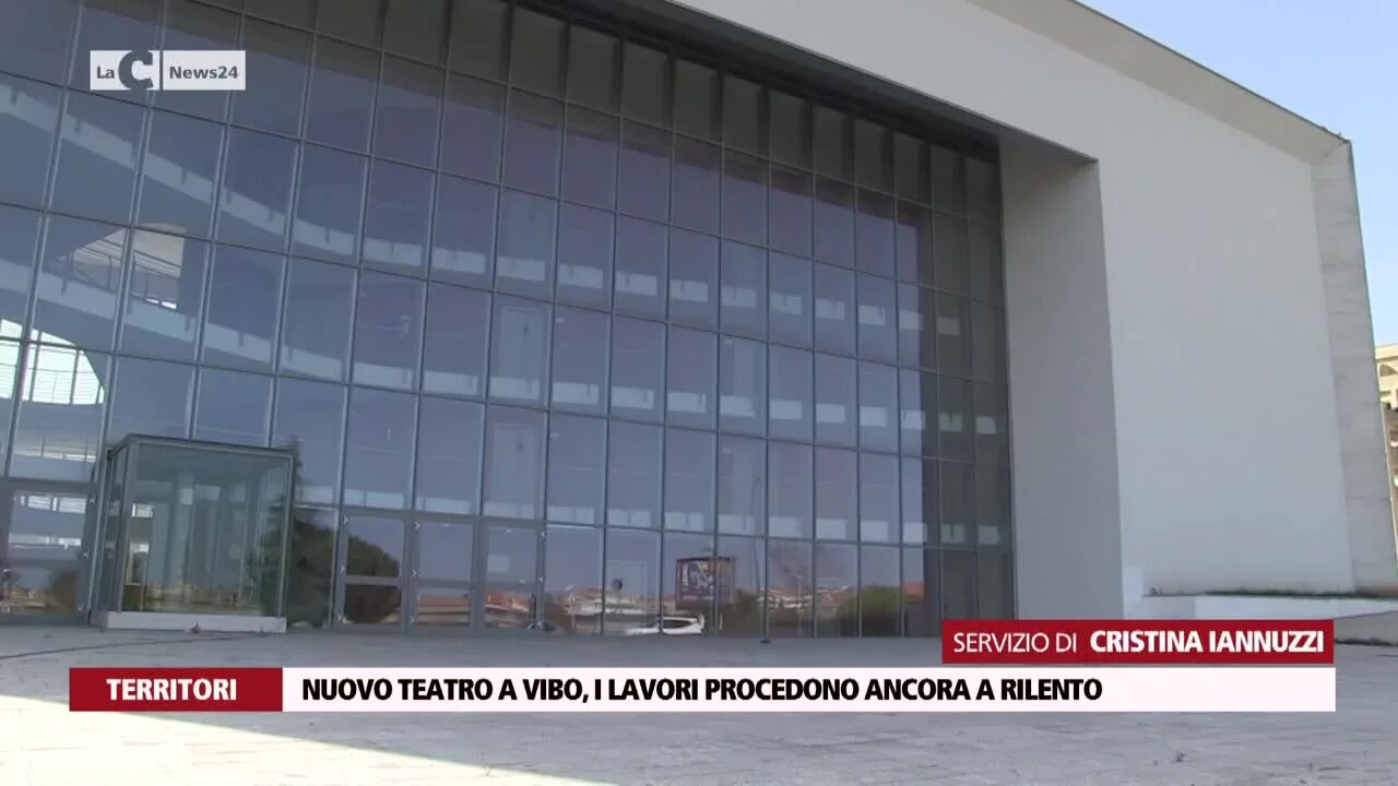 Nuovo teatro a Vibo, i lavori procedono ancora a rilento