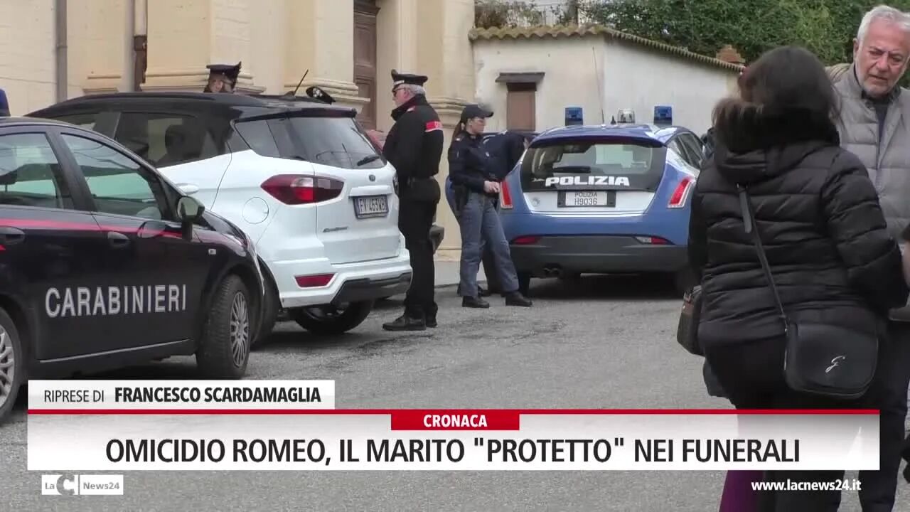 Omicidio Romeo, il marito "protetto" nei funerali