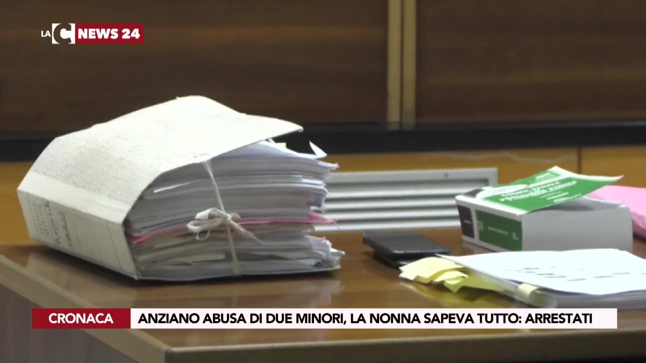 Anziano abusa di due minori, la nonna sapeva tutto arrestati