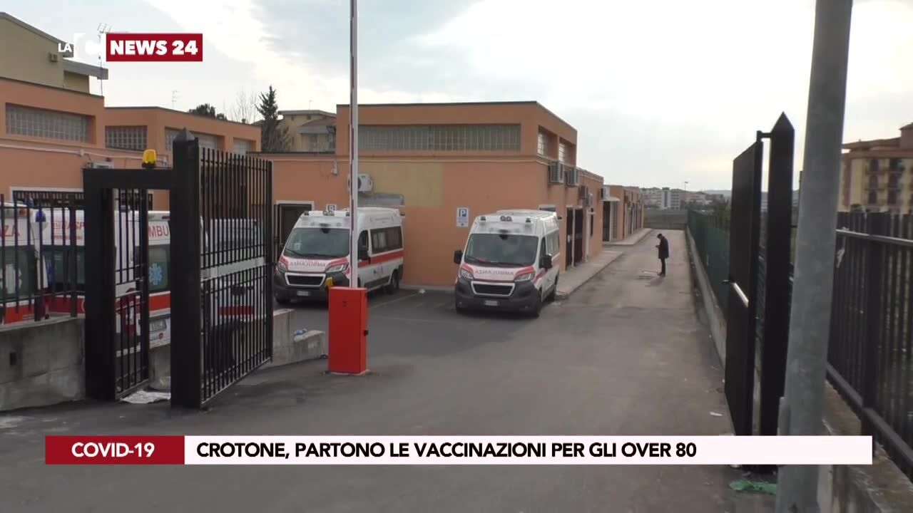 Crotone, partono le vaccinazioni per gli over 80