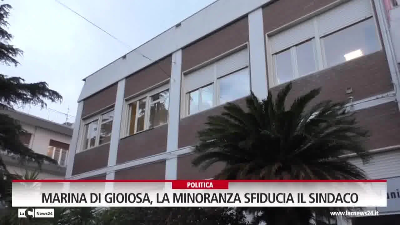 Marina di Gioiosa, la minoranza sfiducia il sindaco