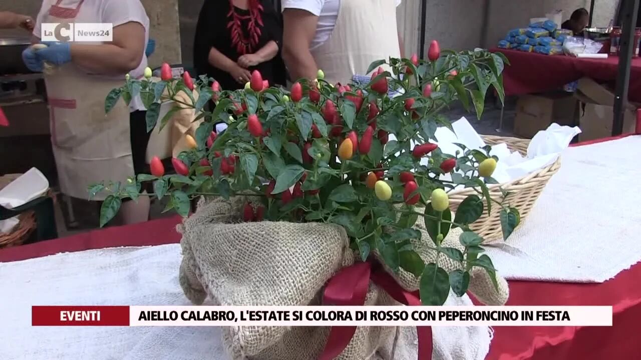 Aiello Calabro, l'estate si colora di rosso con peperoncino in festa