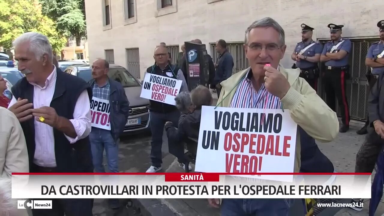 Cosenza, oltre cento manifestanti davanti all’Asp per chiedere più risorse per l’ospedale di Castrovillari