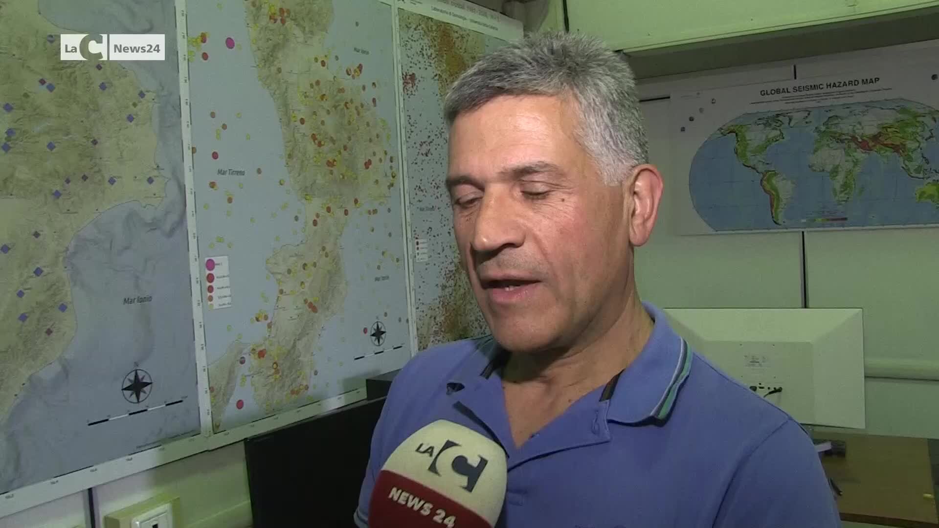 Il docente Unical Mario La Rocca: «Non c'è correlazione tra i terremoti in Calabria e lo sciame sismico nei Campi Flegrei» | VIDEO