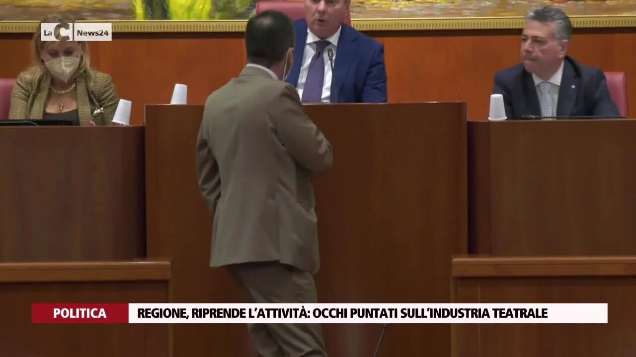 Regione, riprende l’attività occhi puntati sull’industria teatrale