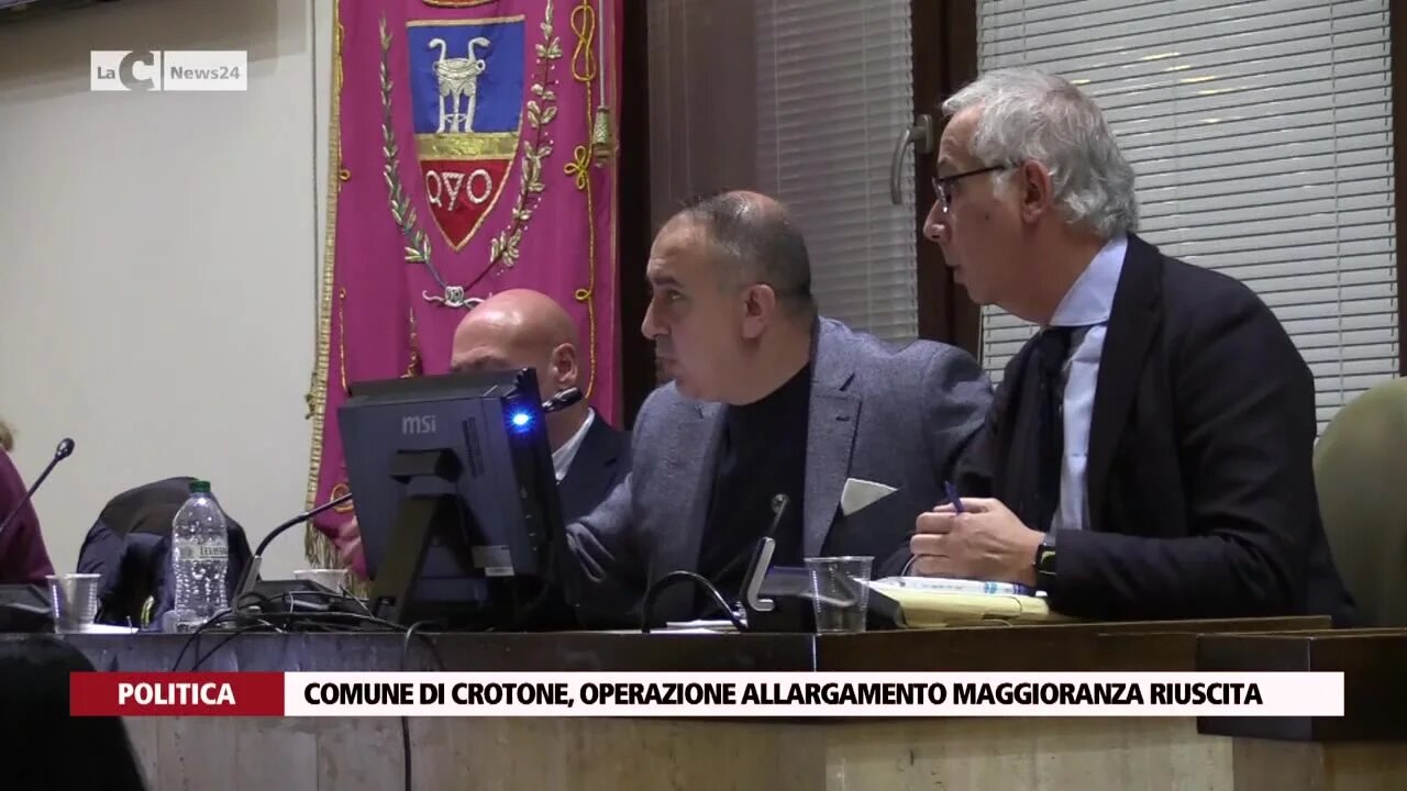 Comune di Crotone, operazione allargamento maggioranza riuscita