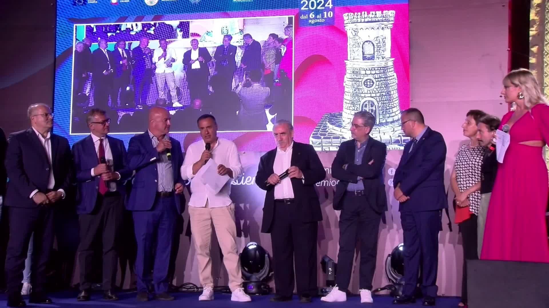 Il giornalista Ranucci trionfa al Premio letterario Caccuri con “La scelta”