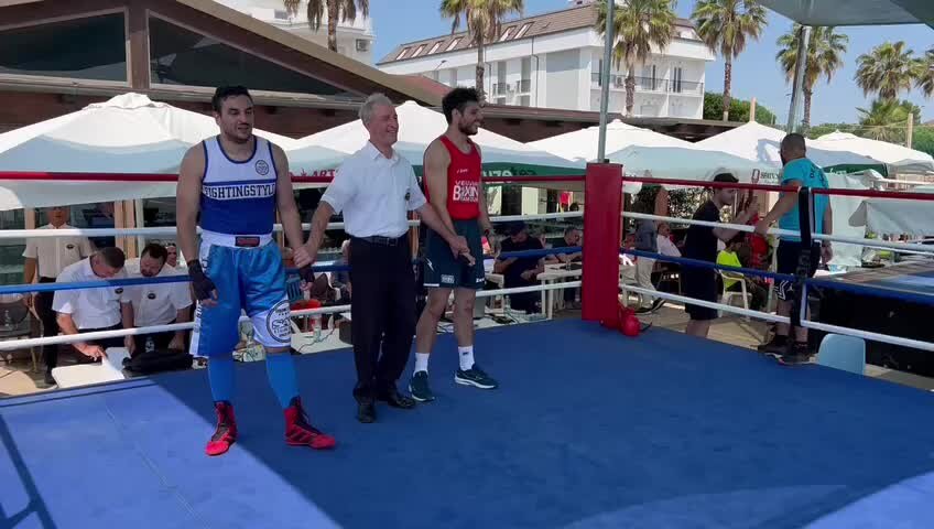 Cosenza, Giovanni Marzocchi è campione italiano di Gym boxe | VIDEO