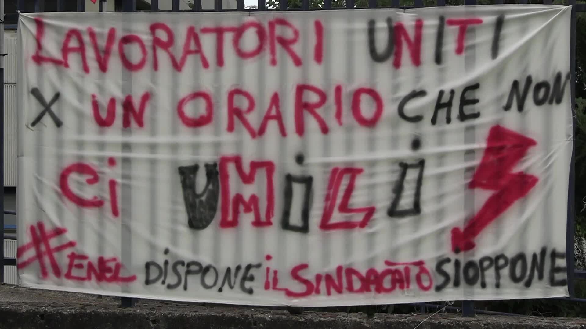 Sciopero E-Distribuzione a Rende, i lavoratori Enel contro i nuovi orari | VIDEO