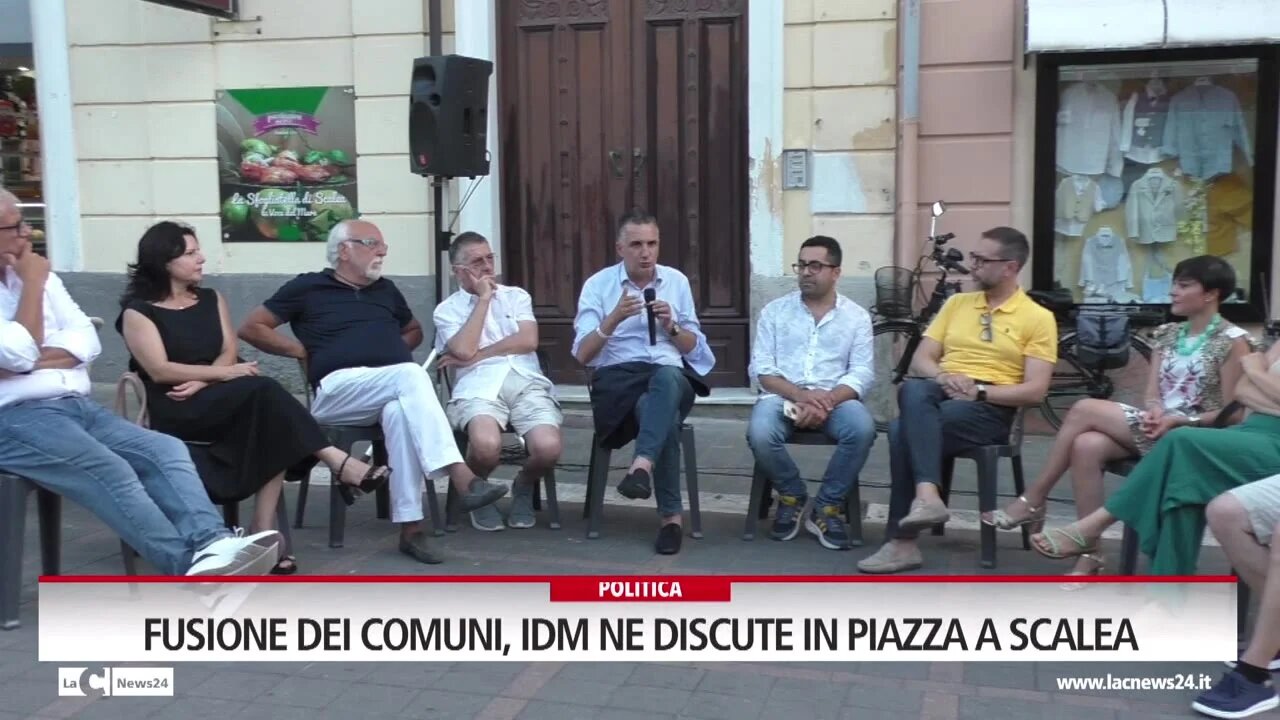 Fusione dei comuni, Idm ne discute in piazza a Scalea