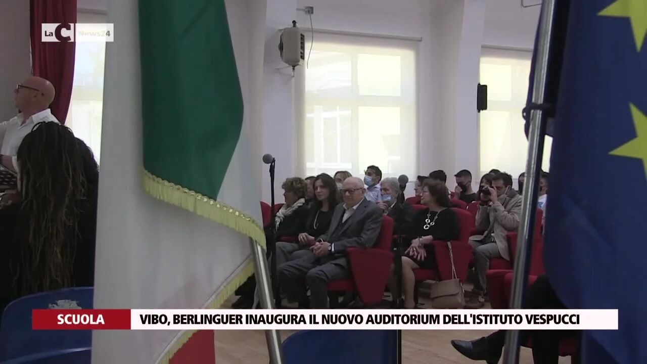 Vibo, Berlinguer inaugura il nuovo auditorium dell'istituto Vespucci