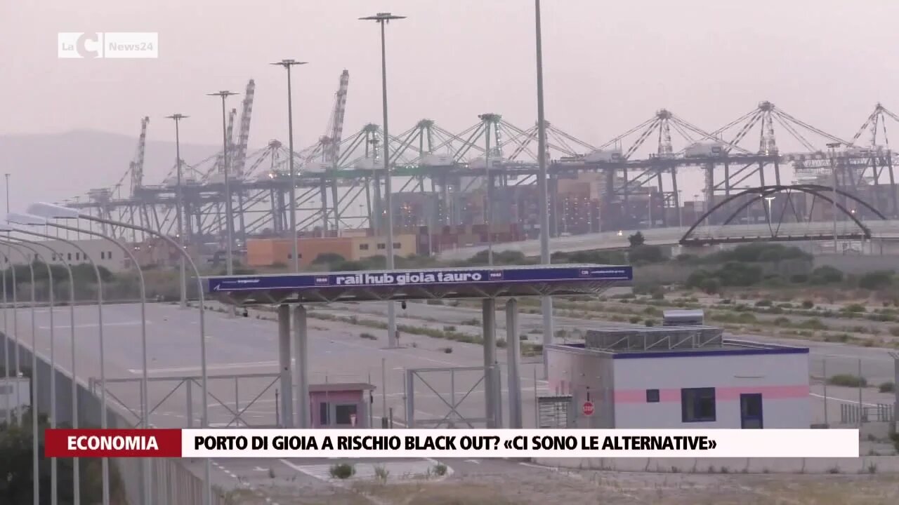 Porto di Gioia a rischio black out? «Ci sono le alternative»