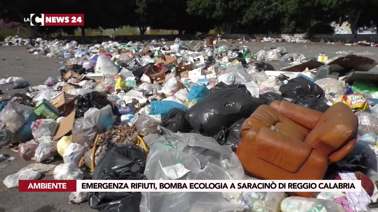 Emergenza rifiuti, bomba ecologia a Saracinò di Reggio Calabria