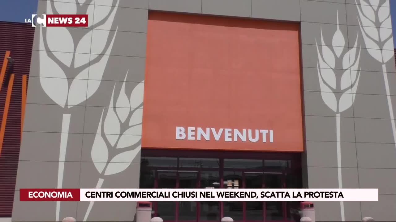Centri commerciali chiusi nel weekend, scatta la protesta