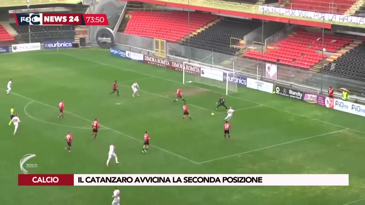 Il Catanzaro avvicina la seconda posizione