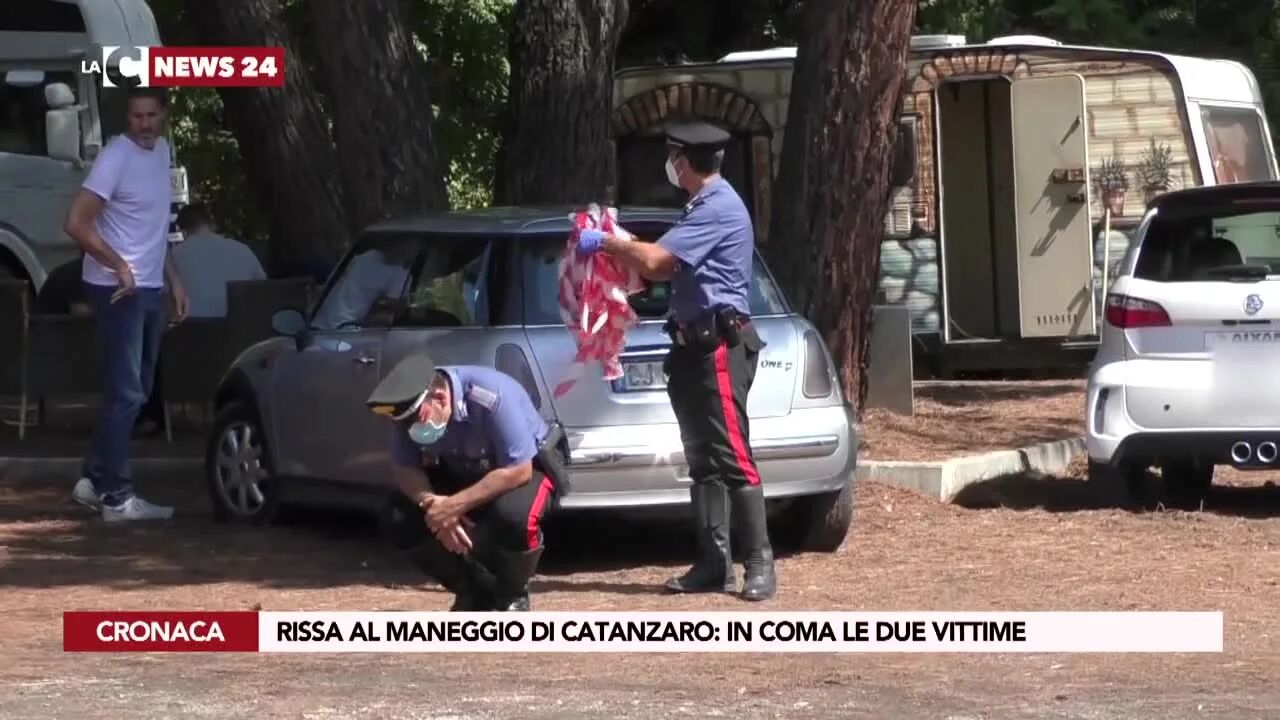 Rissa al maneggio di Catanzaro: in coma le due vittime