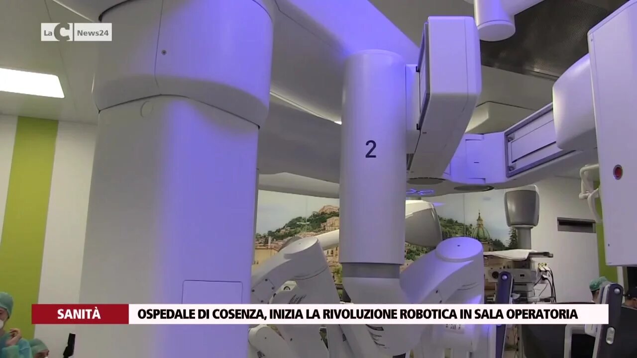 Ospedale di Cosenza, inizia la rivoluzione robotica in sala operatoria