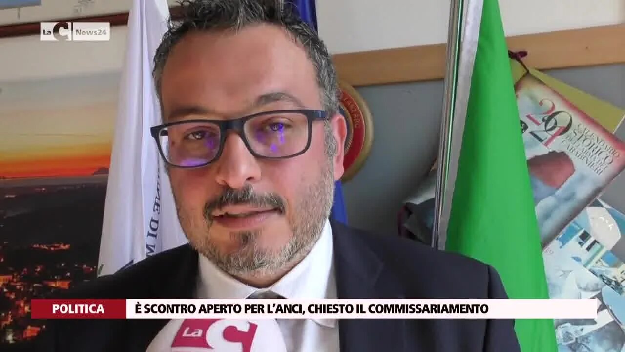 È scontro aperto per l’Anci, chiesto il commissariamento