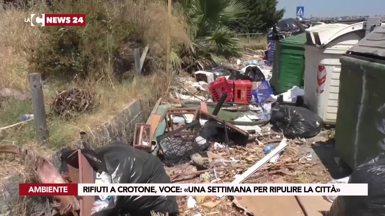 Rifiuti a Crotone, Voce: «Una settimana per ripulire la città»