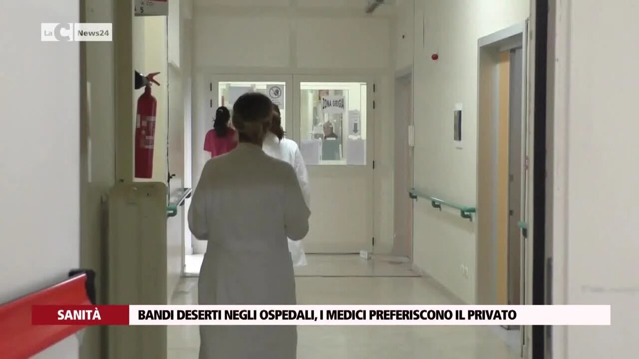 Bandi deserti negli ospedali, i medici preferiscono il privato