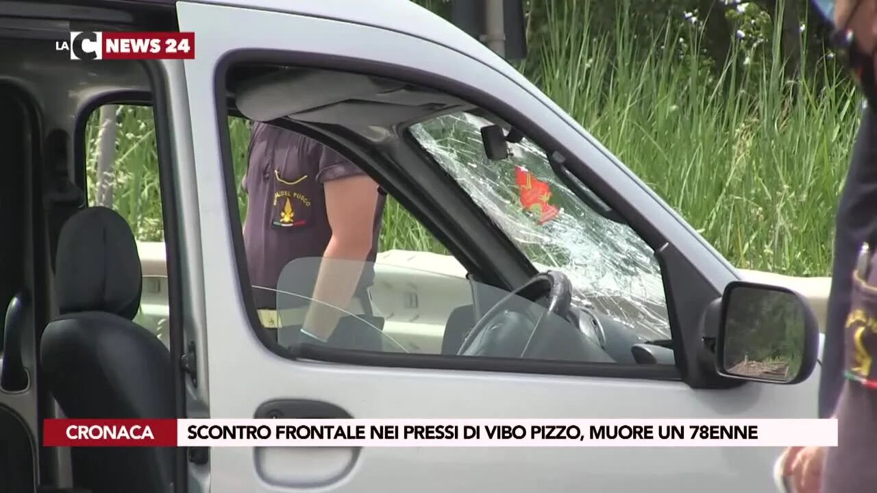 Scontro frontale nei pressi di Vibo Pizzo, muore un 78enne