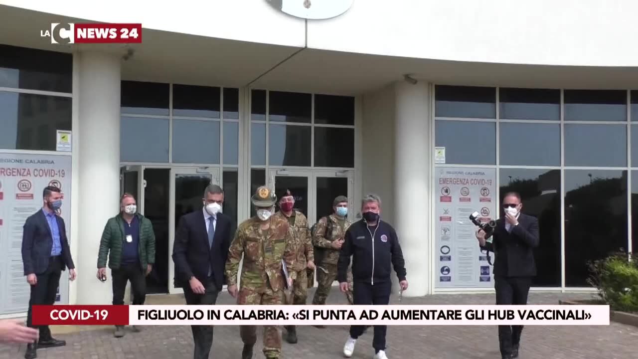 Figliuolo in Calabria: «Si punta ad aumentare gli hub vaccinali»