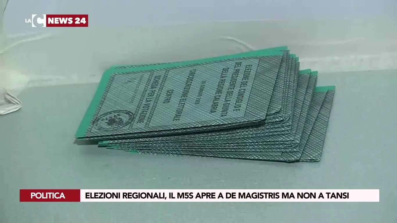 Elezioni regionali, il M5s apre a De Magistris ma non a Tansi