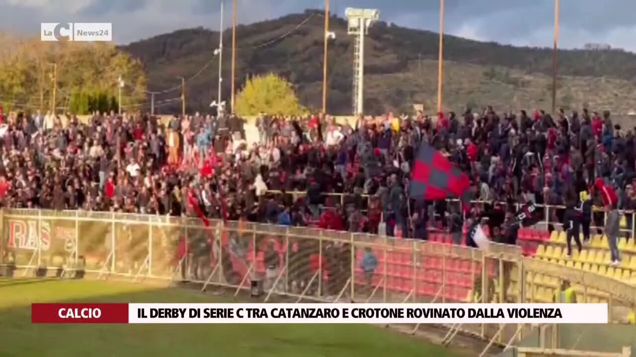 Il derby di Serie C tra Catanzaro e Crotone rovinato dalla violenza