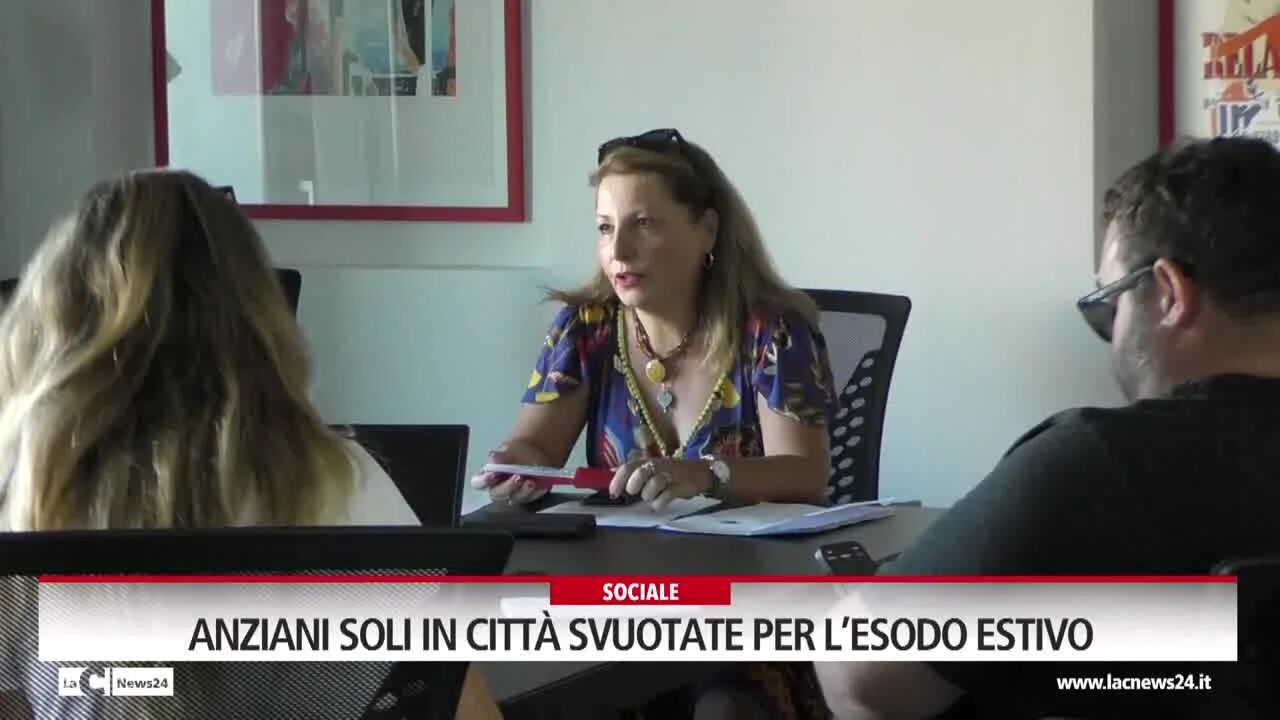 Anziani soli in città svuotate per l’esodo estivo