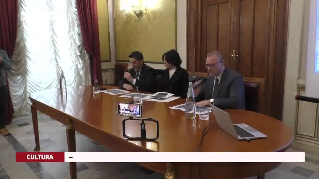 Reggio Calabria, bronzi protagonisti del Cubo stage sul lungomare