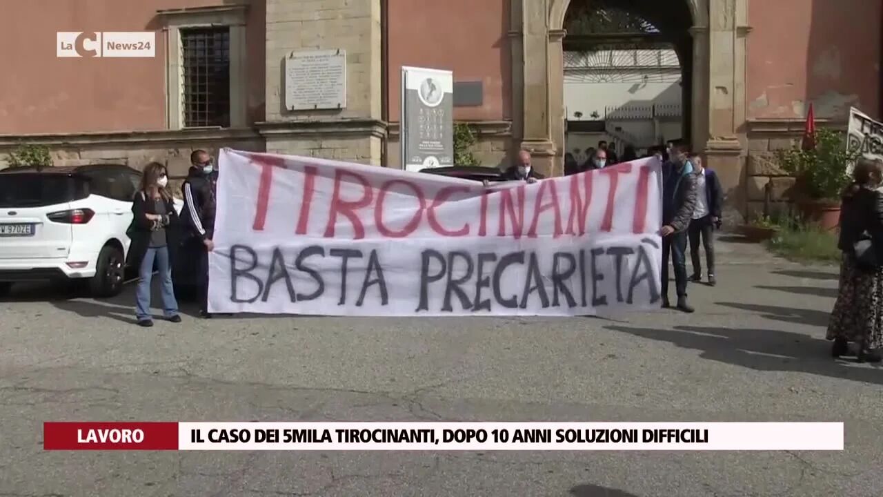 Il caso dei 5mila tirocinanti, dopo 10 anni soluzioni difficili
