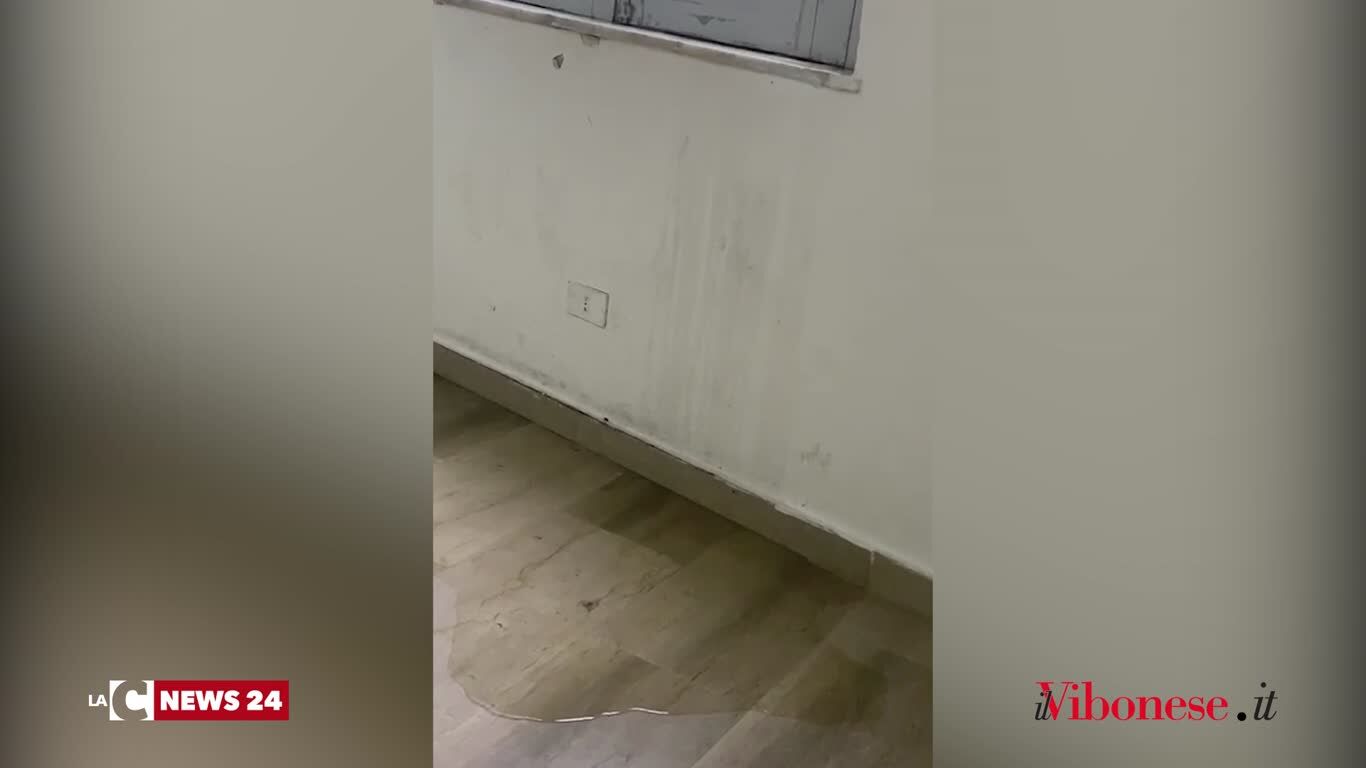 Istituto turistico Tropea, la denuncia degli studenti