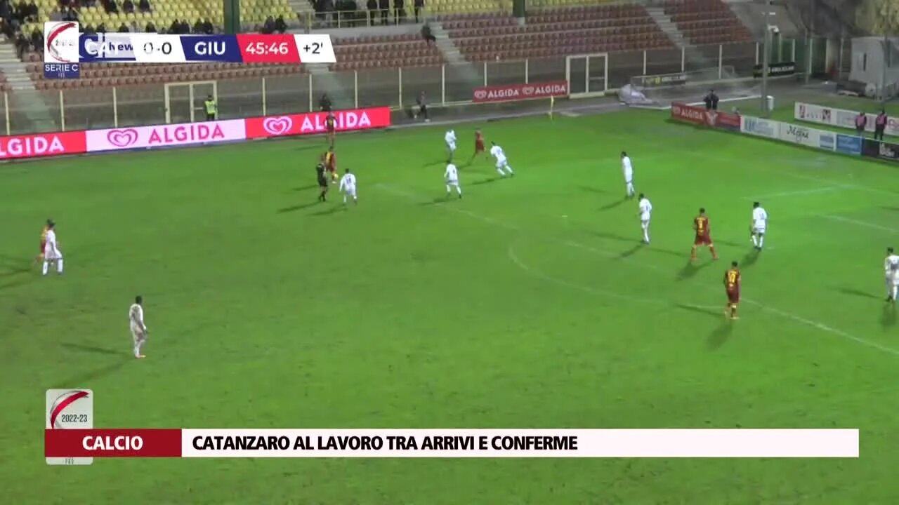 Catanzaro calcio al lavoro tra arrivi e conferme