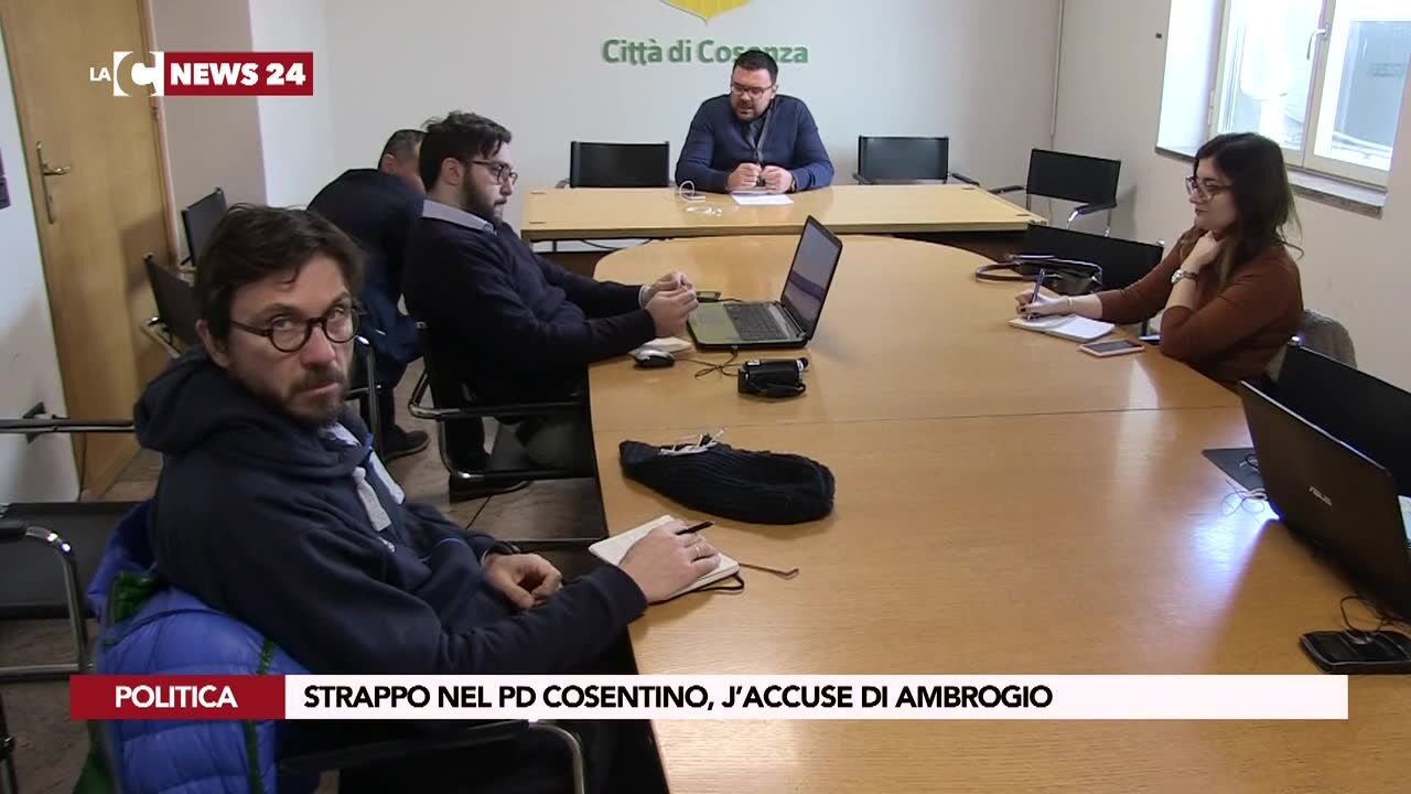 Strappo nel Pd cosentino, j’accuse di Ambrogio