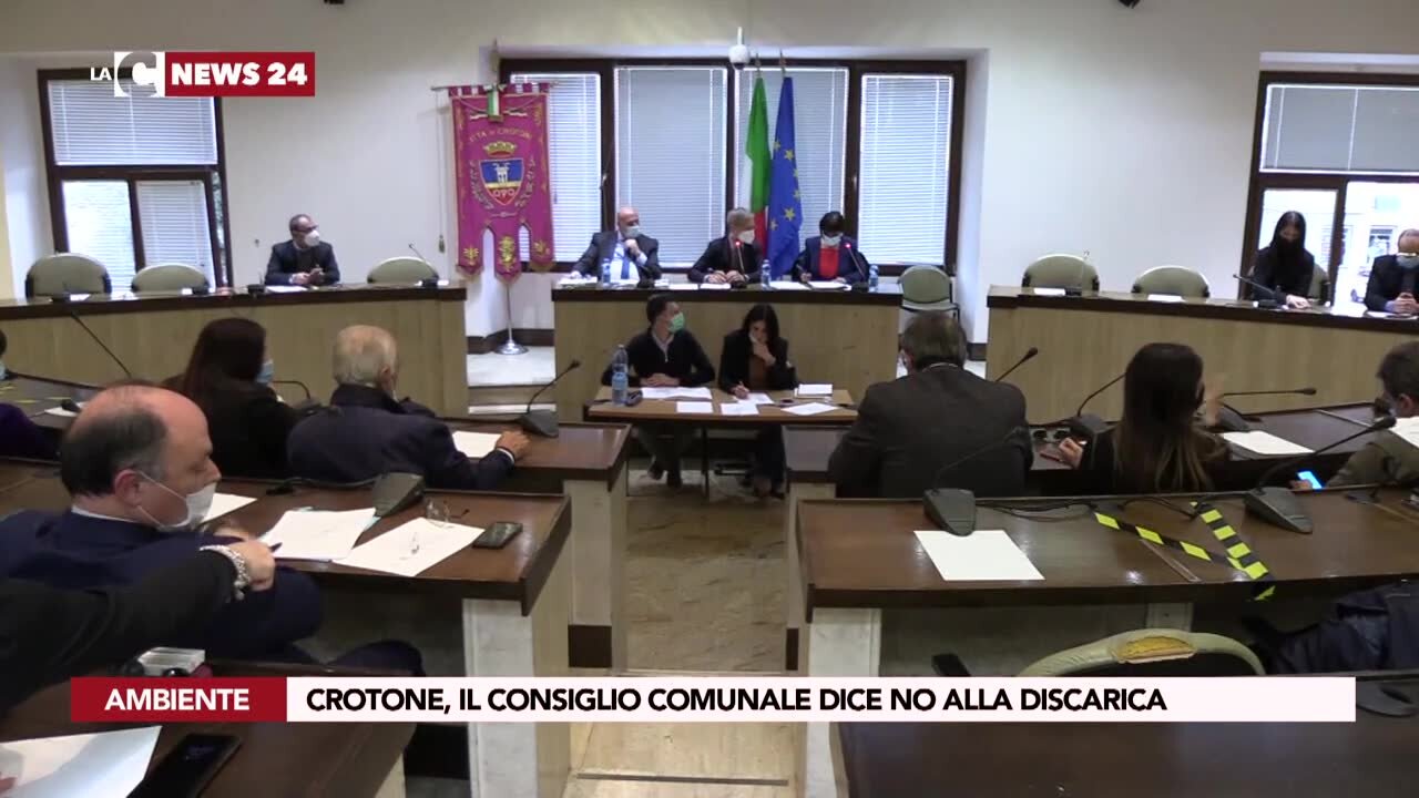 Crotone, il Consiglio comunale dice no alla discarica