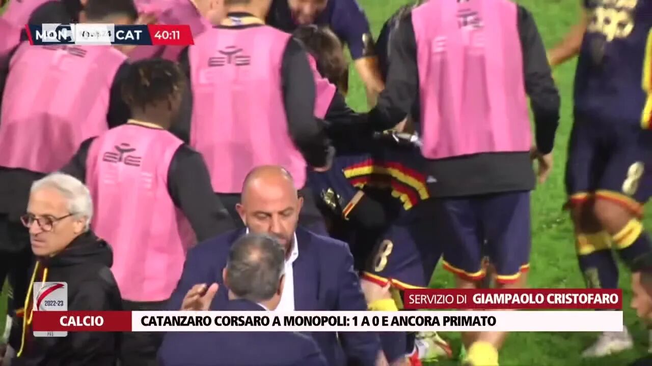 Catanzaro corsaro a Monopoli: 1 a 0 e ancora primato