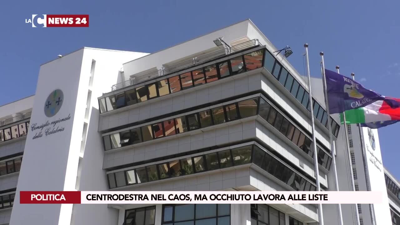 Centrodestra nel caos, ma Occhiuto lavora alle liste