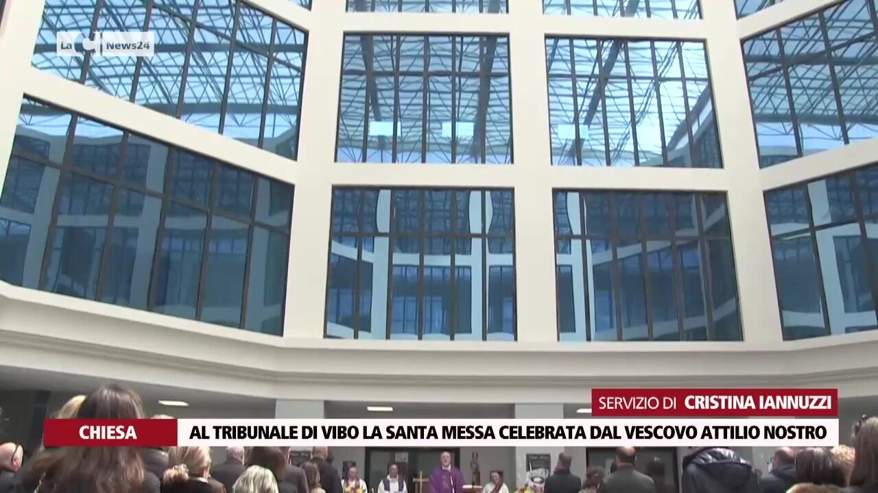 Al tribunale di Vibo la santa messa celebrata dal Vescovo Attilio Nostro