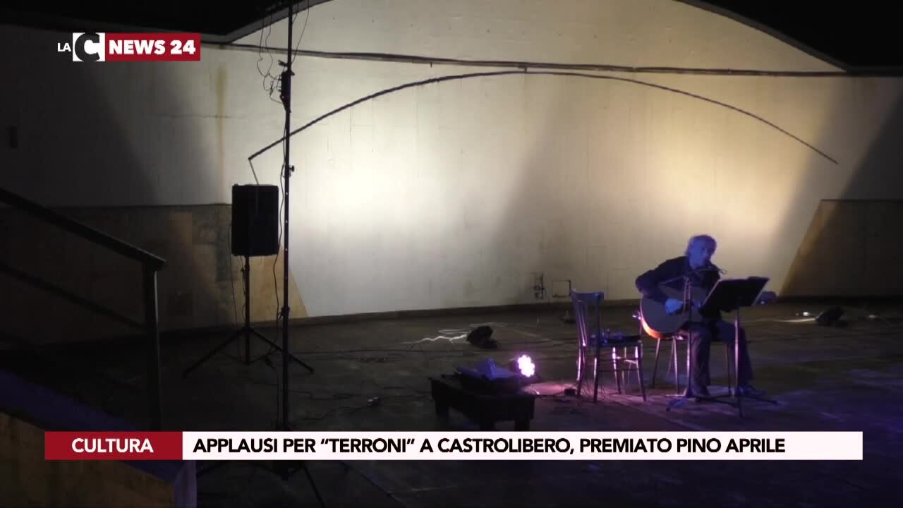 Applausi per “Terroni” a Castrolibero, premiato Pino Aprile