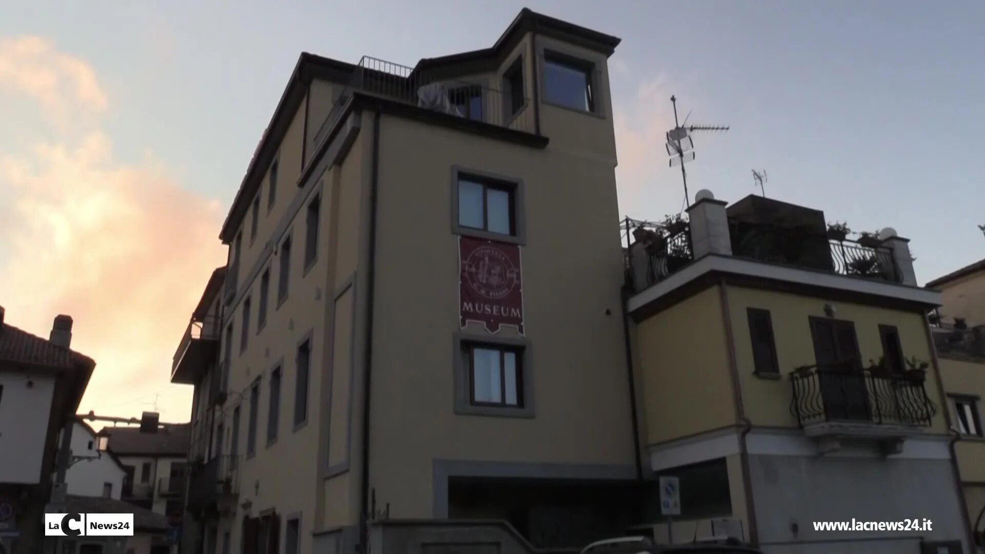 Serra San Bruno: un viaggio nell’arte dello scultore Giuseppe Pisani tra gessi, disegni e bronzi - VIDEO